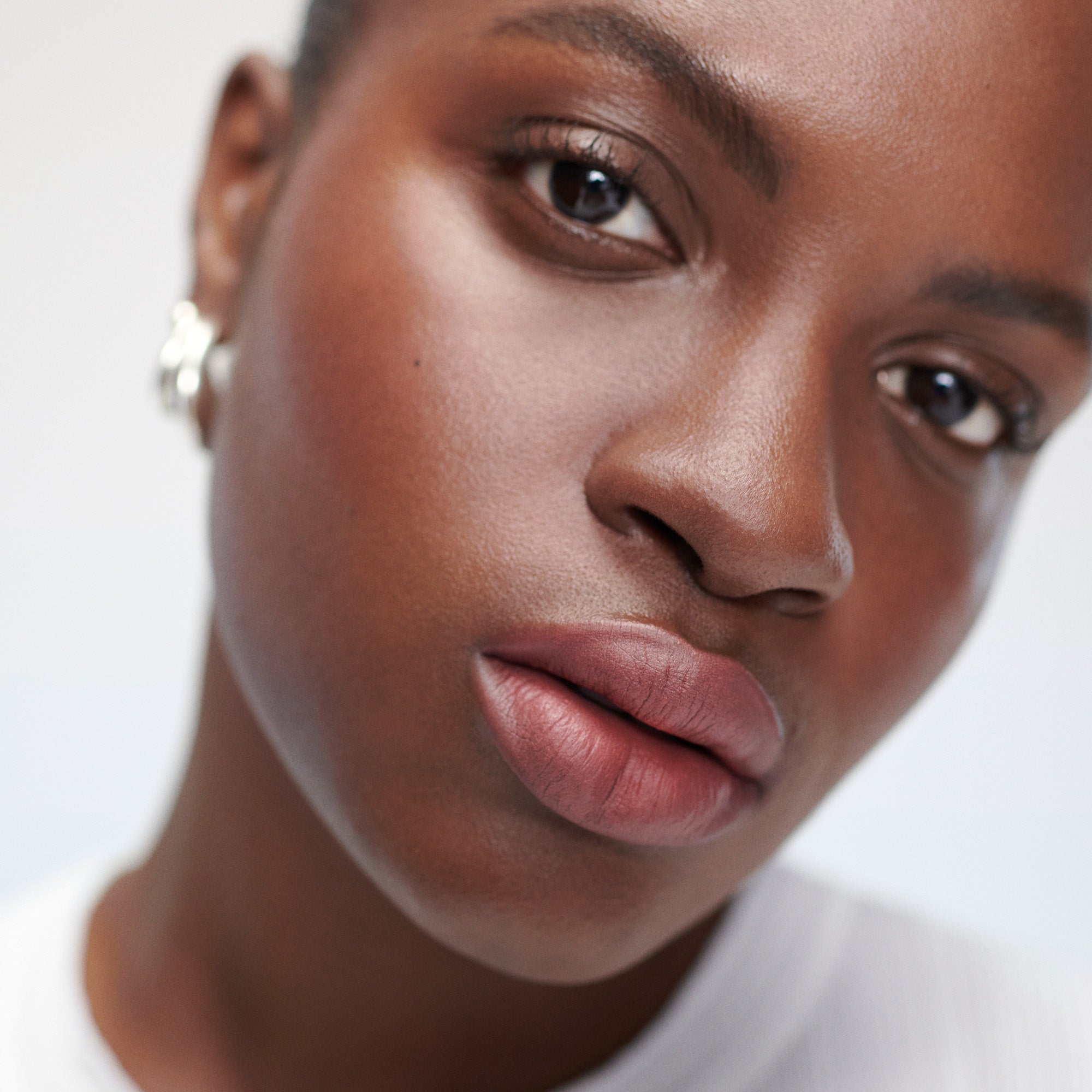 Classic | face::deep | Madeline wears Signature Lip in Classic