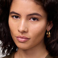 Master || Close-up of a woman's face with wearing the Uniform in Shade 14
