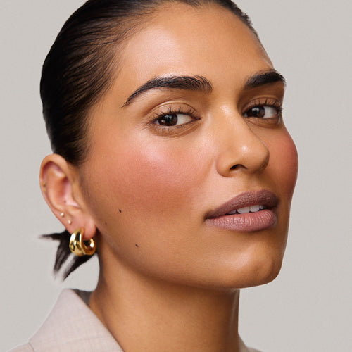 Master || Model is wearing Flush Balm in shade Bespoke