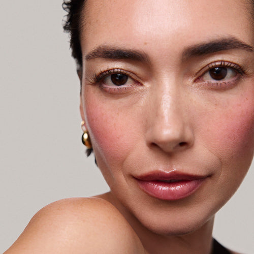 Master || Model is wearing Flush Balm in shade Stockholm