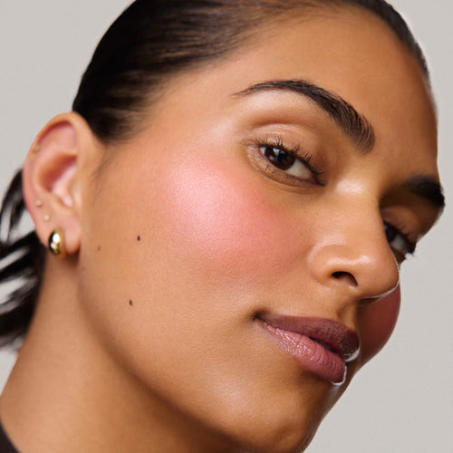 Master || Model is wearing Flush Balm in shade Stockholm