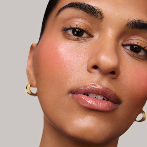 Pointelle | face::medium | Sejal is wearing Shade Slick Sheen in Pointelle