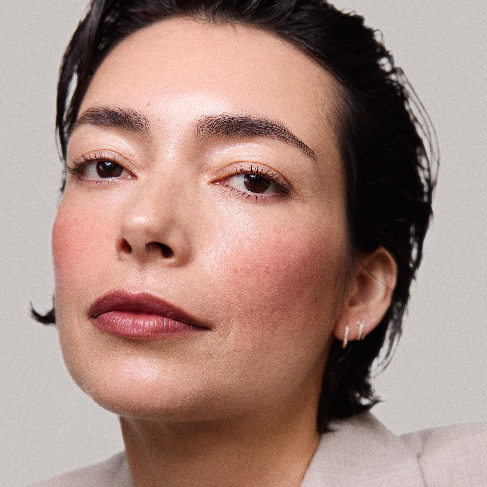 Master || Model wears Signature Lip Liner in Shade Mayfair 