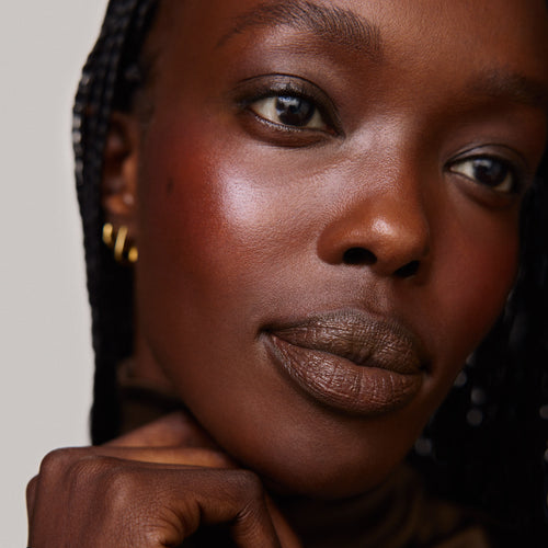 Master || Model wears Signature Lip Liner in Shade Tabac 