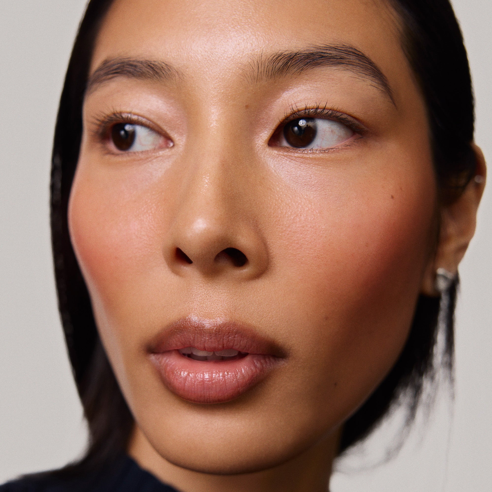 Master || Model wears Signature Lip Liner in Shade Tabac 