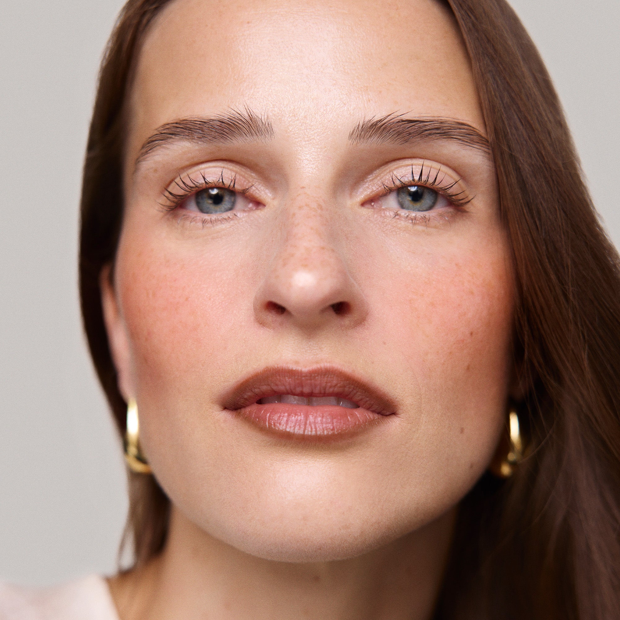 Master || Model wears Signature Lip Liner in Shade Tabac 