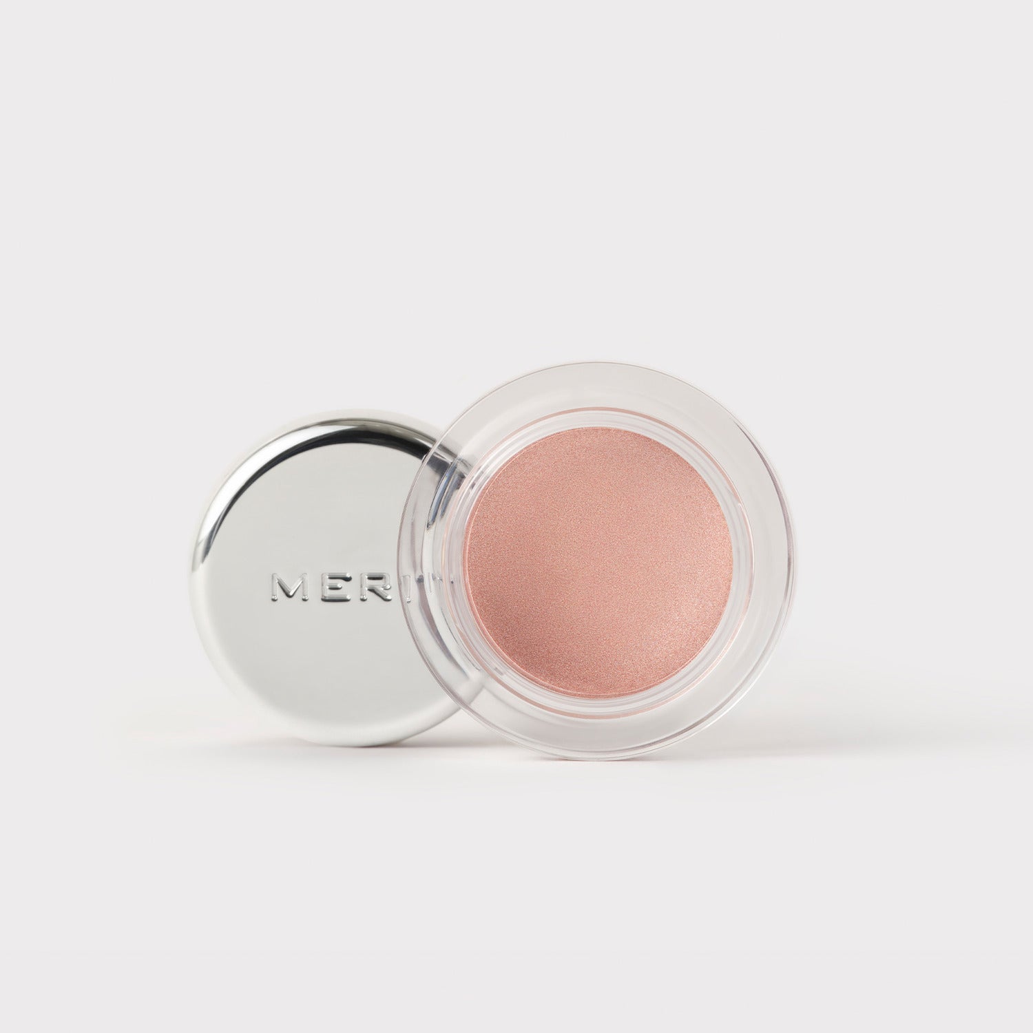 Master|| A cream-to-powder eyeshadow by MERIT Beauty in Glacé 