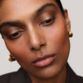 Master || Nicole is wearing Solo Shadow Sheen in Sartorial