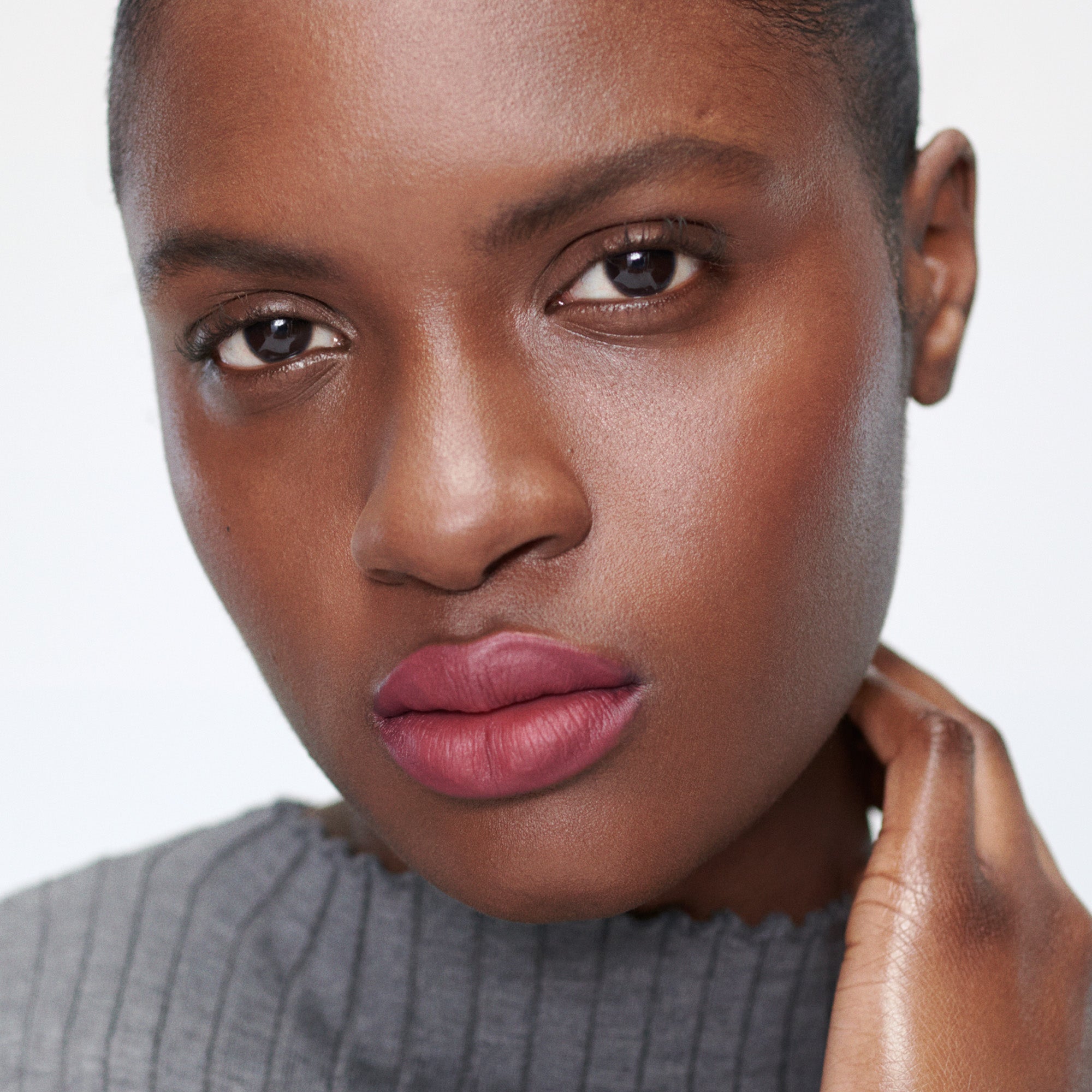 Maison | face::deep | Madeline wears Signature Lip in Maison