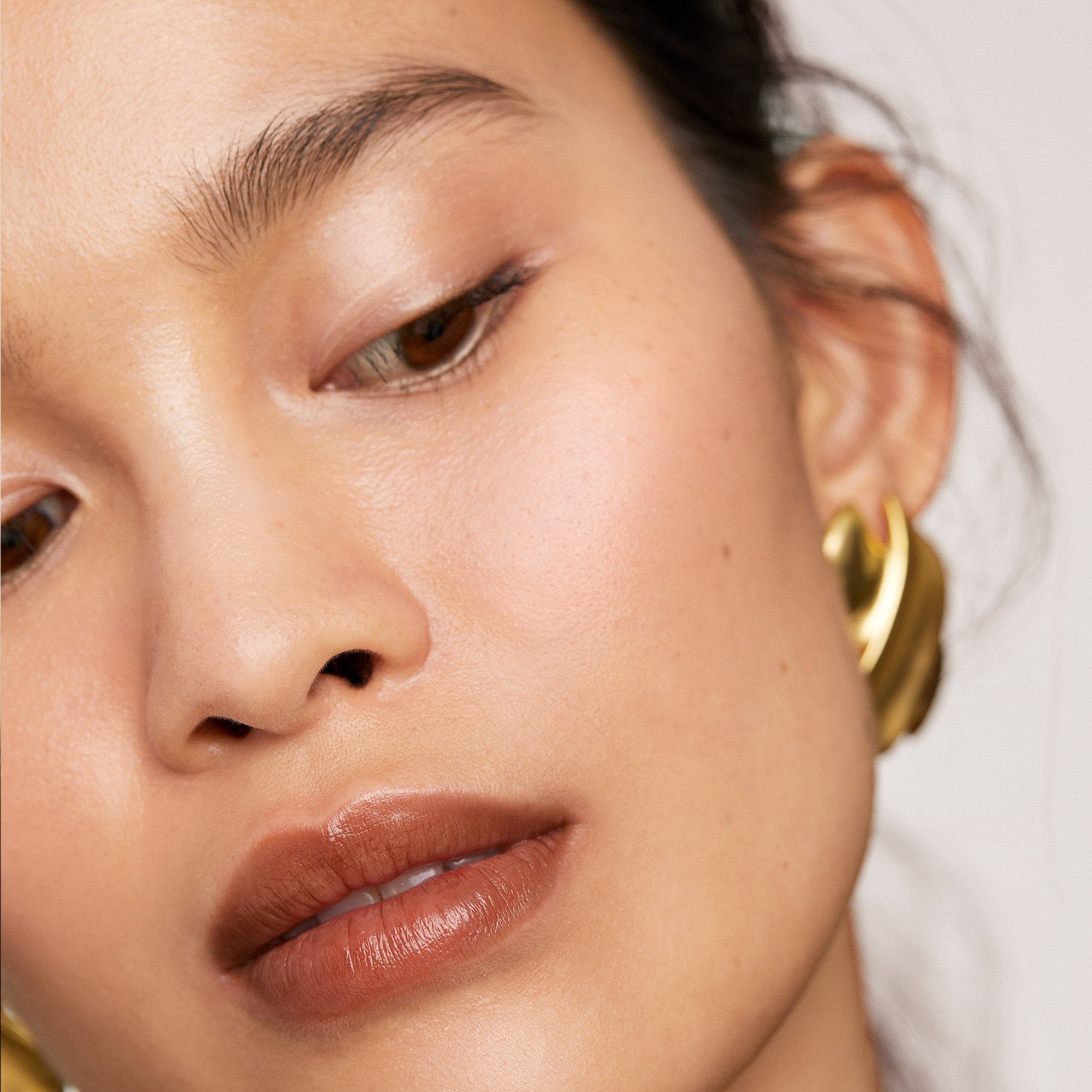 Bounce | | Model is wearing Day Glow in Bounce