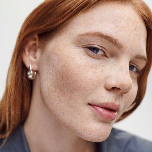 Master || Model wears The Minimalist in Silk