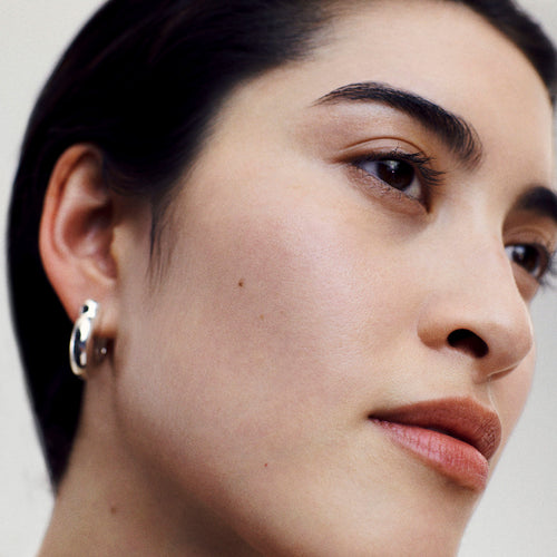 Master || Model wears The Minimalist in 
Bone 