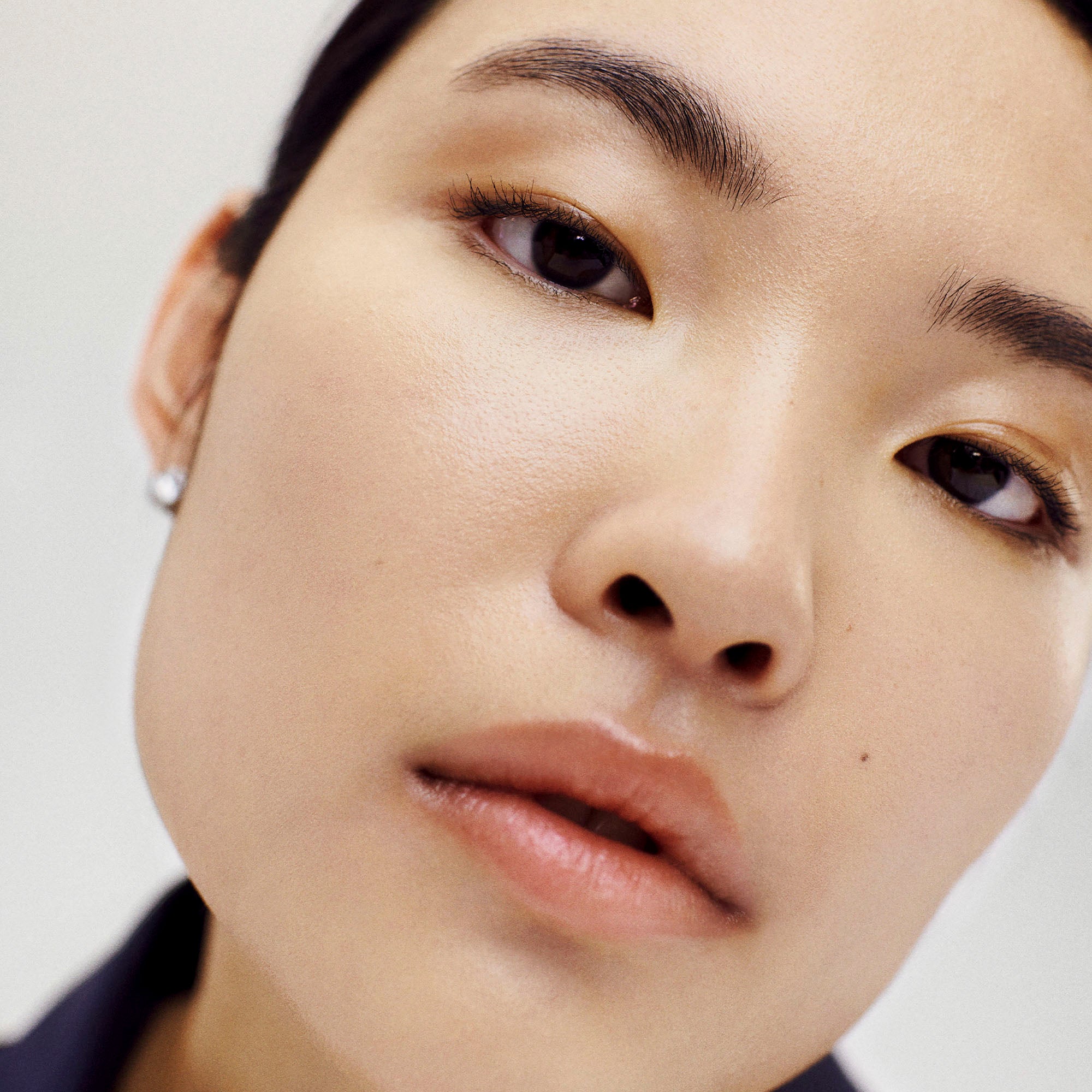 Master || Model wears The Minimalist in Cream