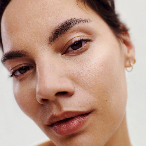 Master || Model wears The Minimalist in Ochre