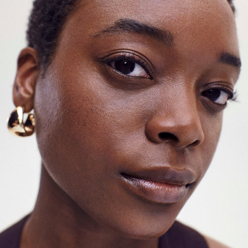 Master || Model wears The Minimalist in Sepia