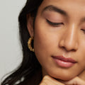 Studio | face::medium | Model is wearing Solo Shadow in Shade Studio.