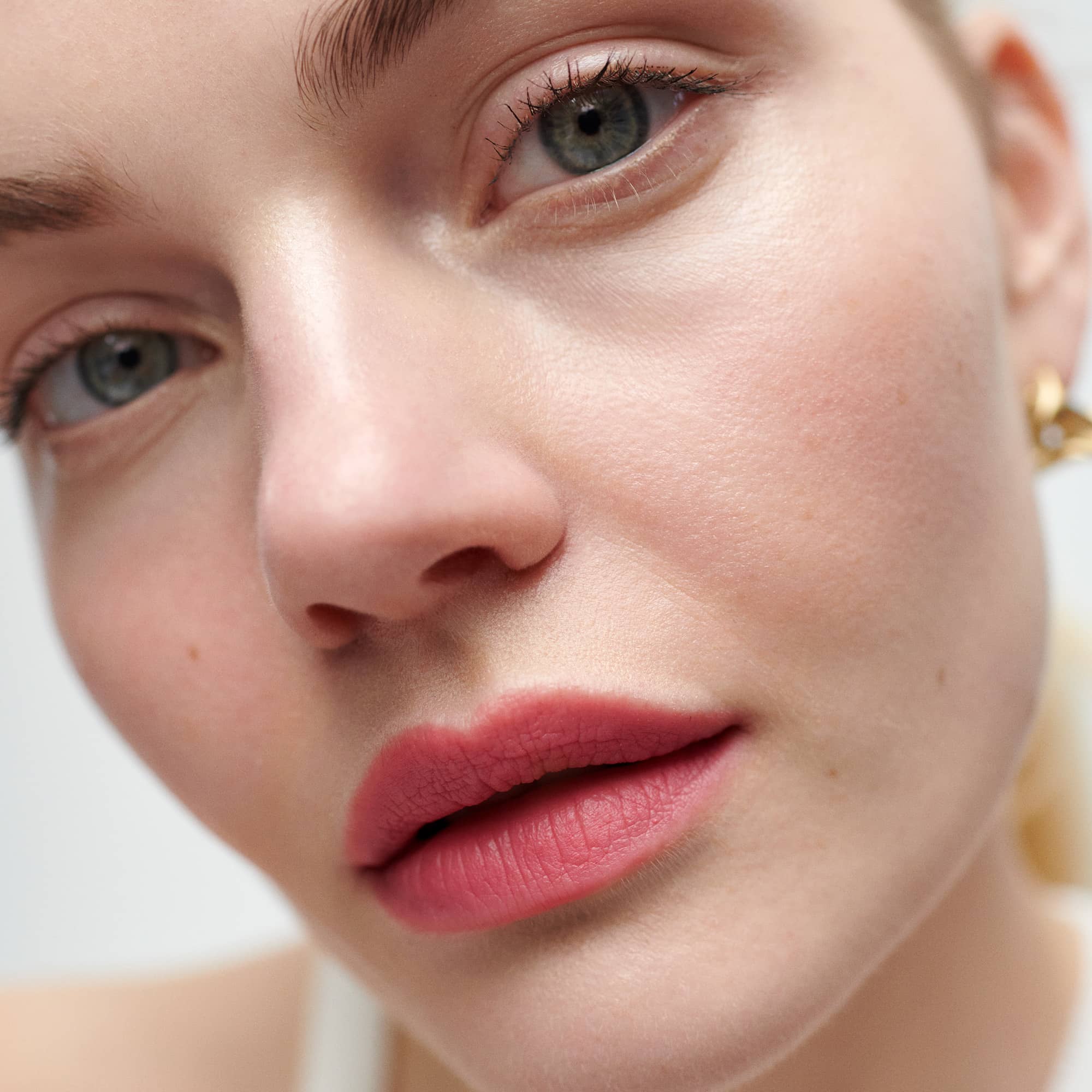 Sunday || Marlen wears Signature Lip Matte in Sunday