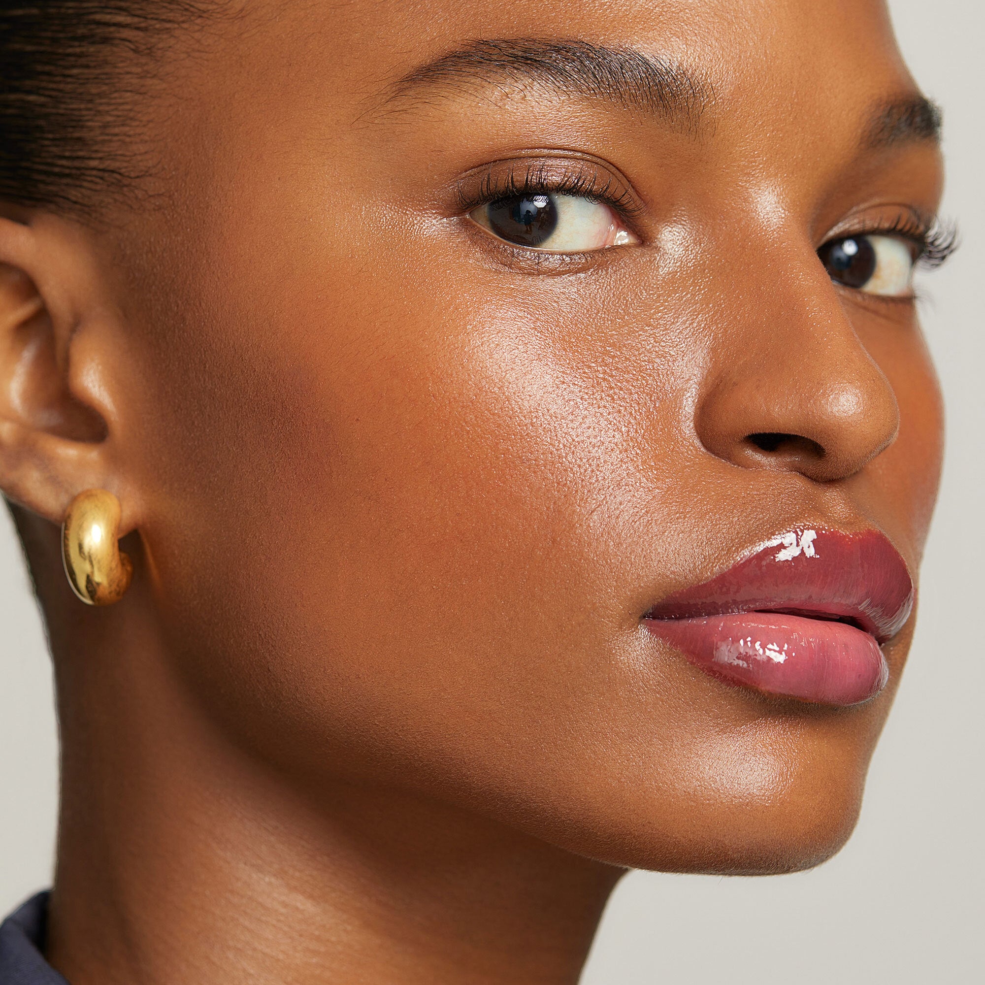 Les Deux | face::deep | Tsheca wears The Gelées in Les Deux