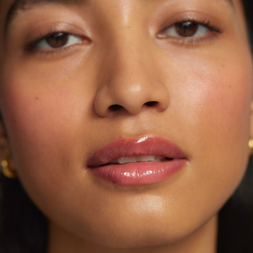 Les Deux | face::medium | Sumaya wears The Gelées in Les Deux