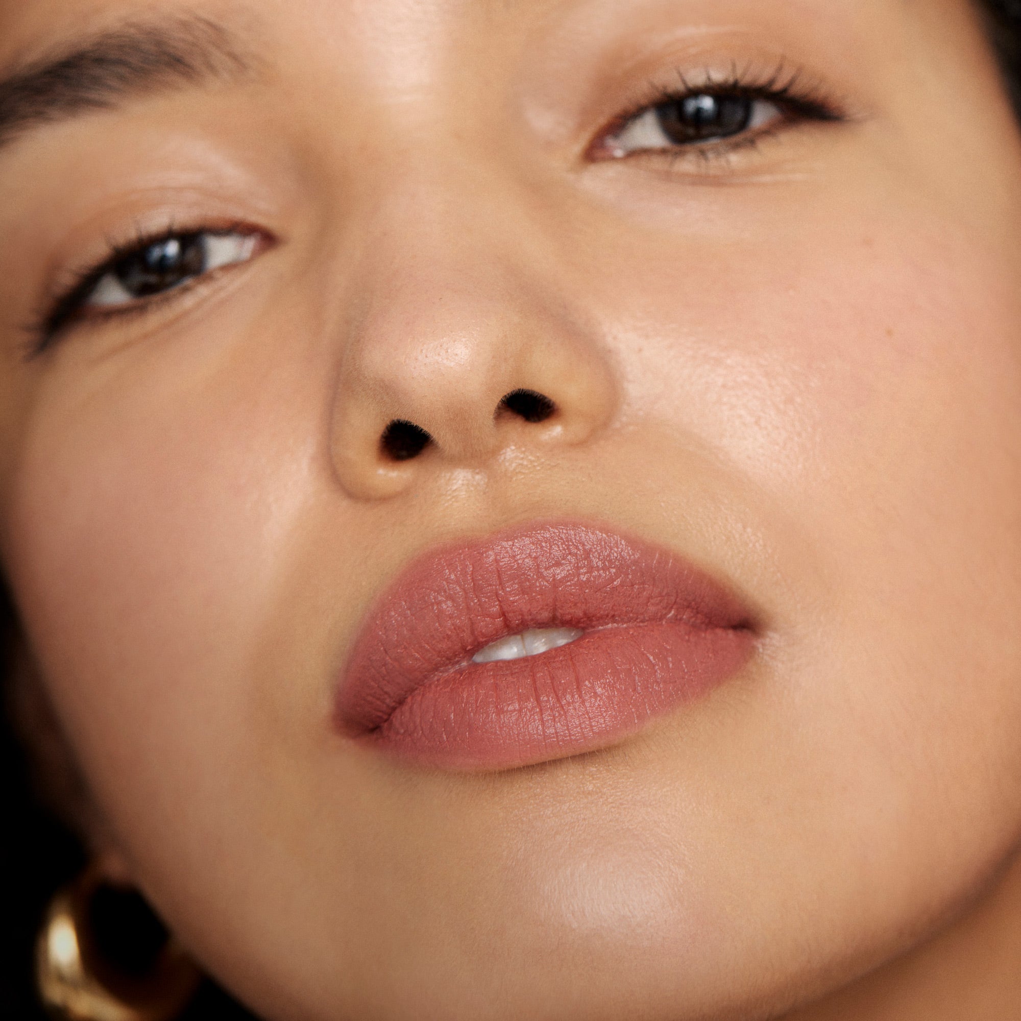 Baby | face::medium | Claudia wears Signature Lip in Baby