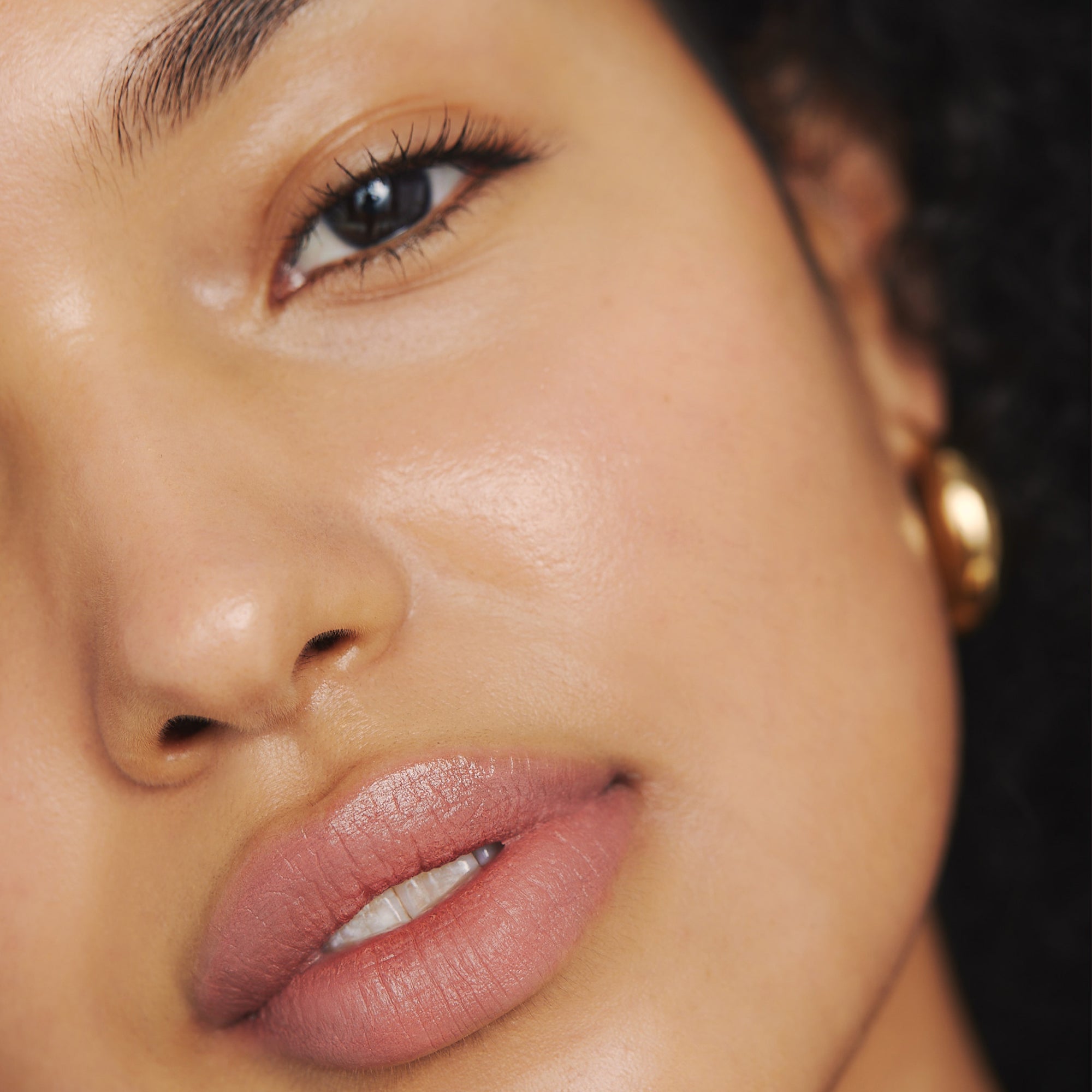 Citrine | face | Model is wearing Day Glow in Citrine